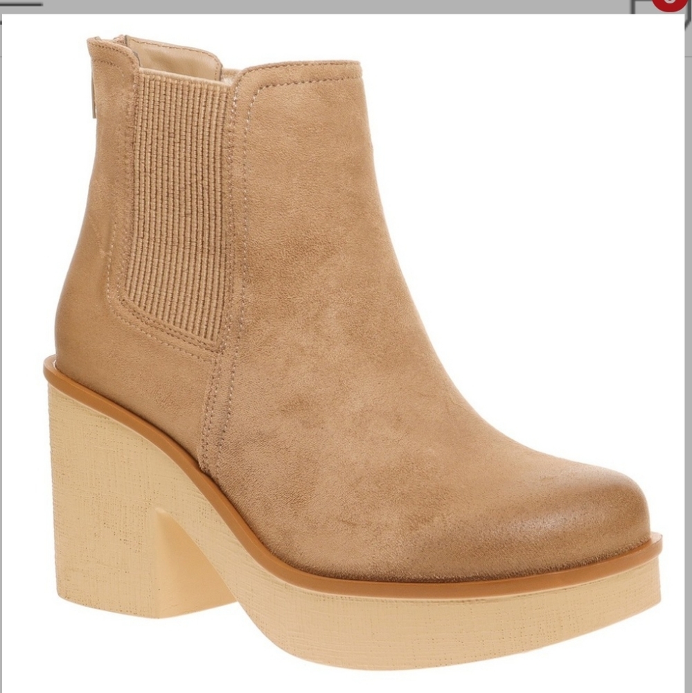 Pierre Dumas Tan Clue 7 Chunky Platform Slip On Back Zip Ankle Bootie